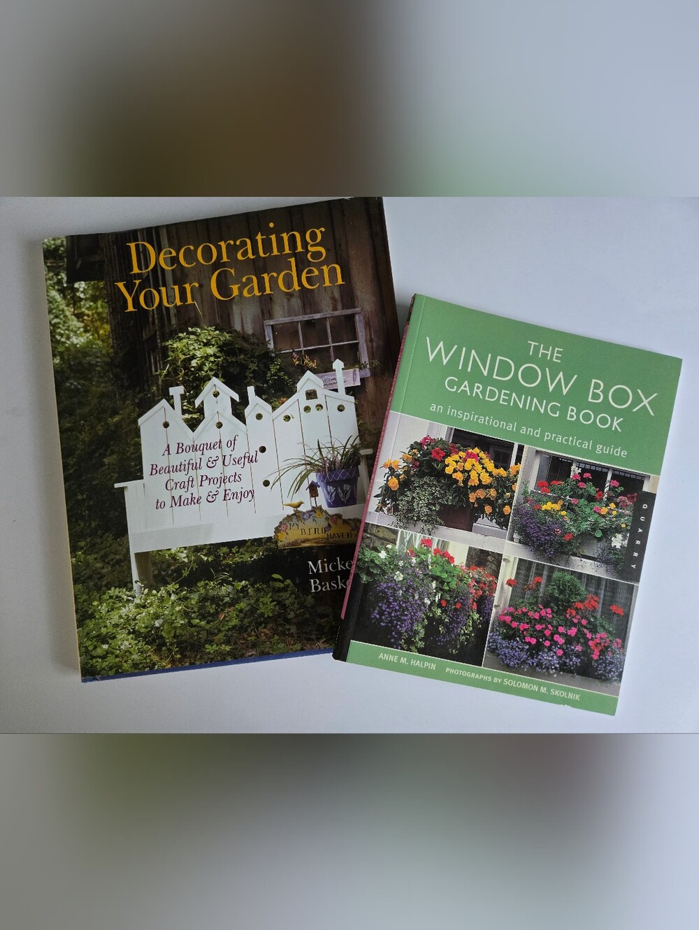 Gardening Decor And Windiw Box Gardening Book Lot